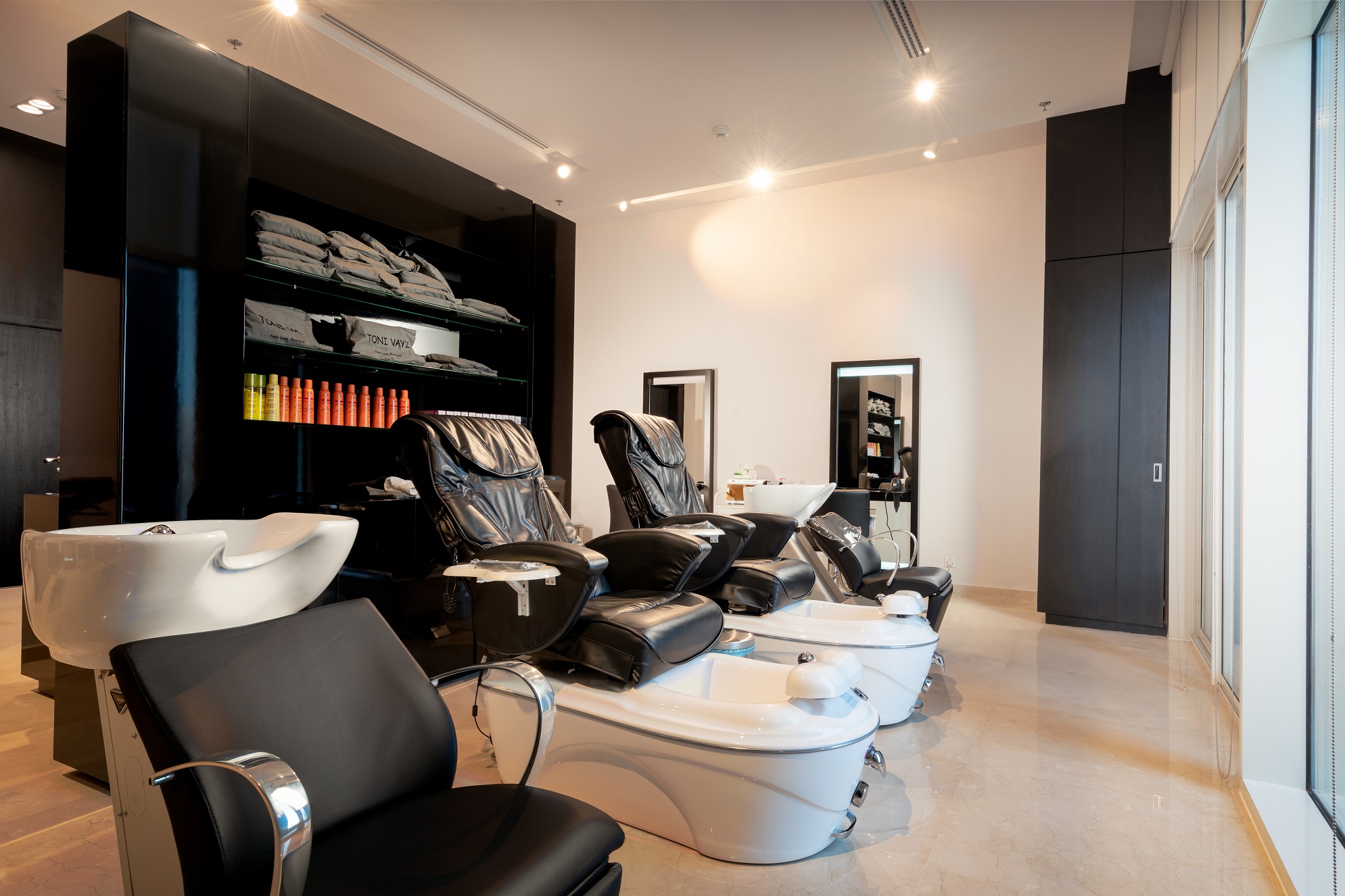 Club House - Beauty Salon