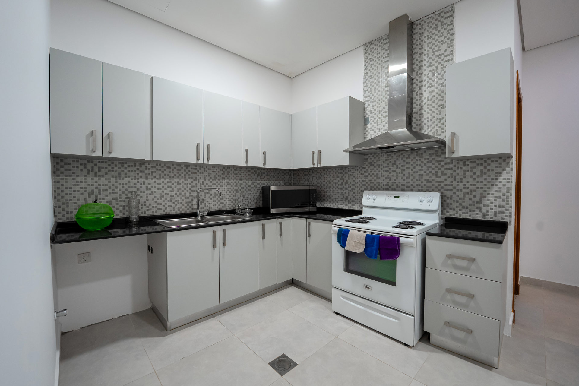 Rihab Pearl Compound 25