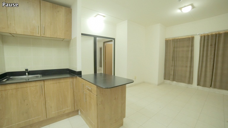 Bachelor Kitchen pic 1