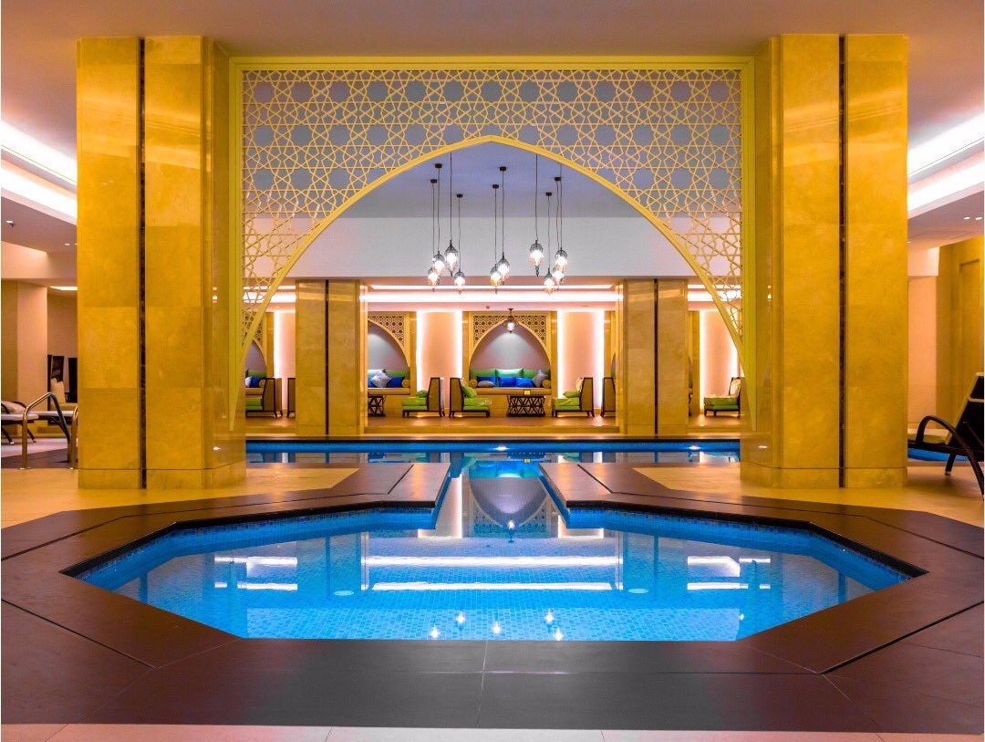 swimming pool